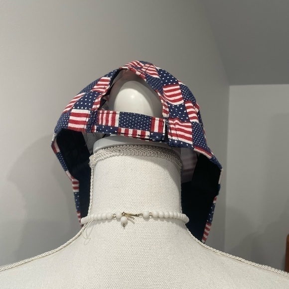 The American Flag Baseball Hat - Picture 2 of 4
